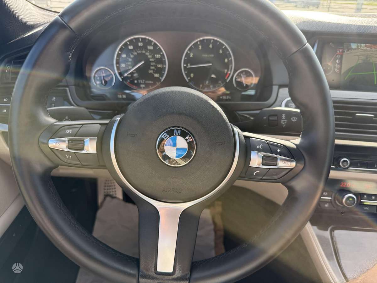 BMW 528, 2.0 l., Седан