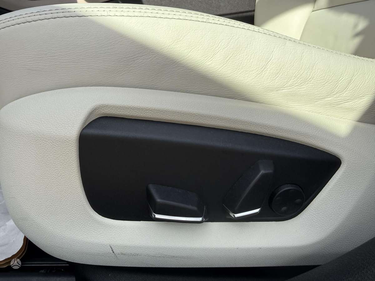 BMW 528, 2.0 l., Седан