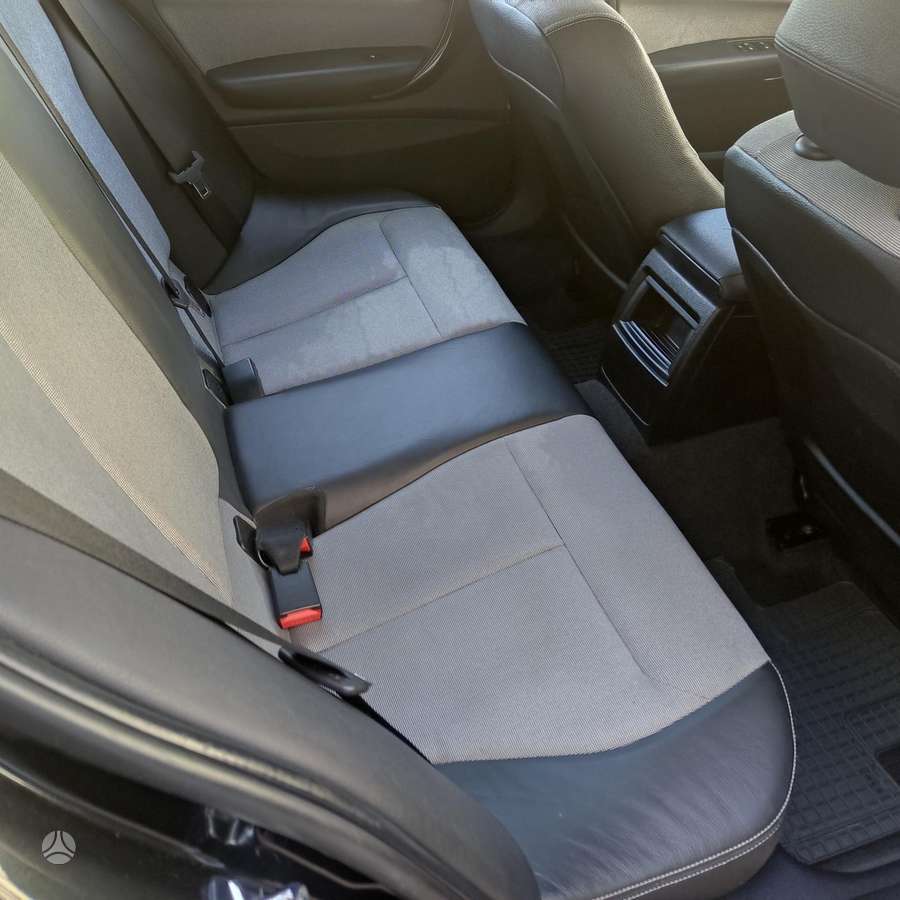 BMW 120, 2.0 l., hatchback