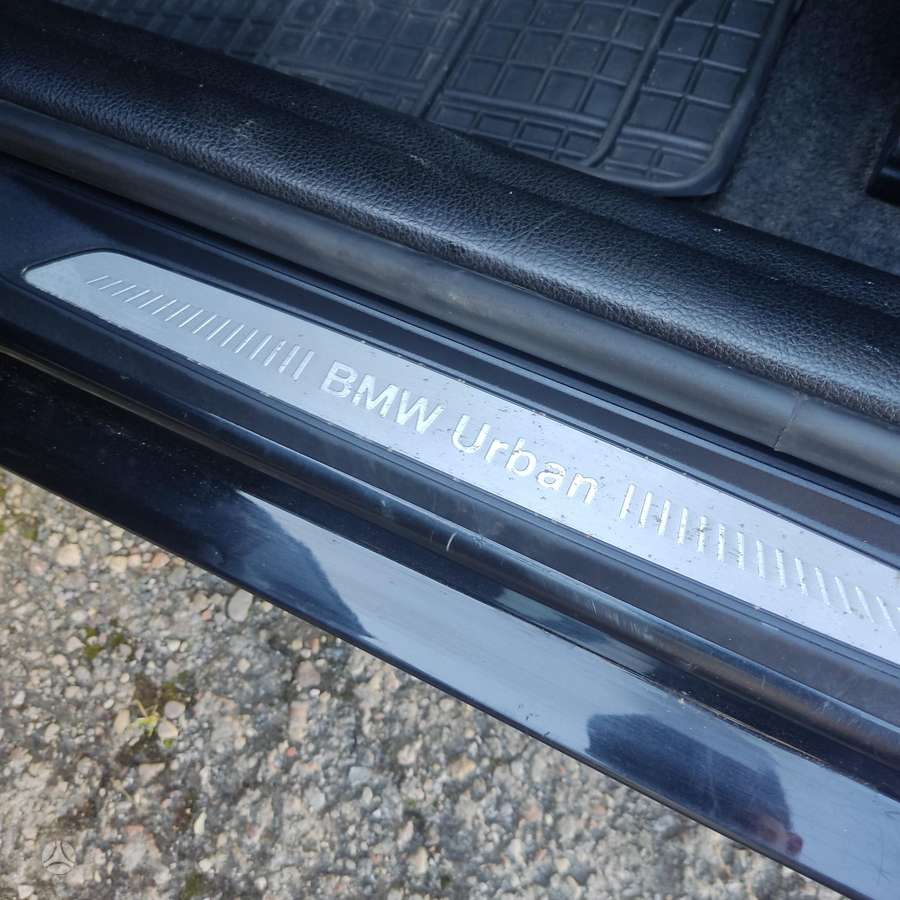 BMW 120, 2.0 l., hatchback