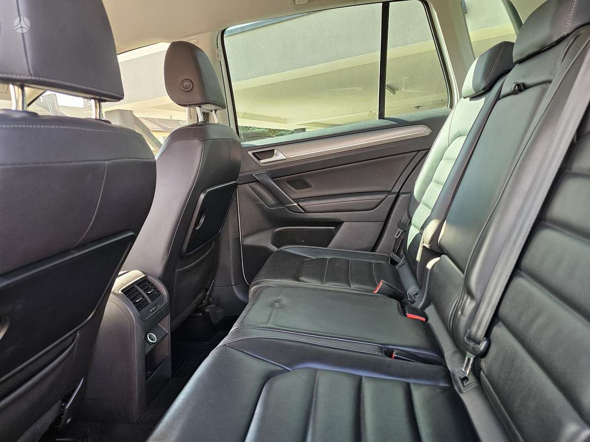 Volkswagen Golf Sportsvan - 7