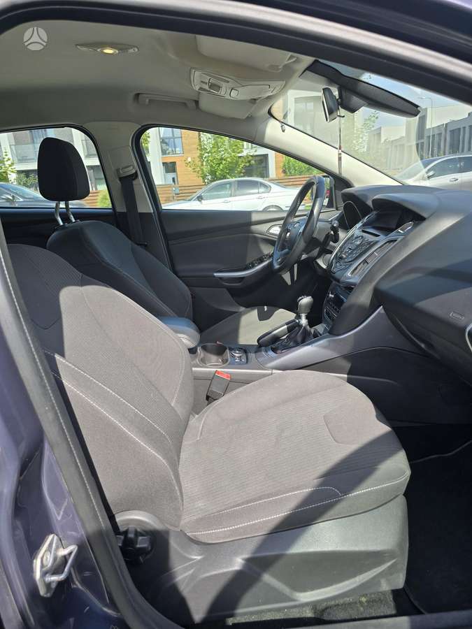 Ford Focus, 1.6 l., hatchback
