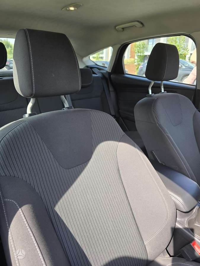 Ford Focus, 1.6 l., hatchback