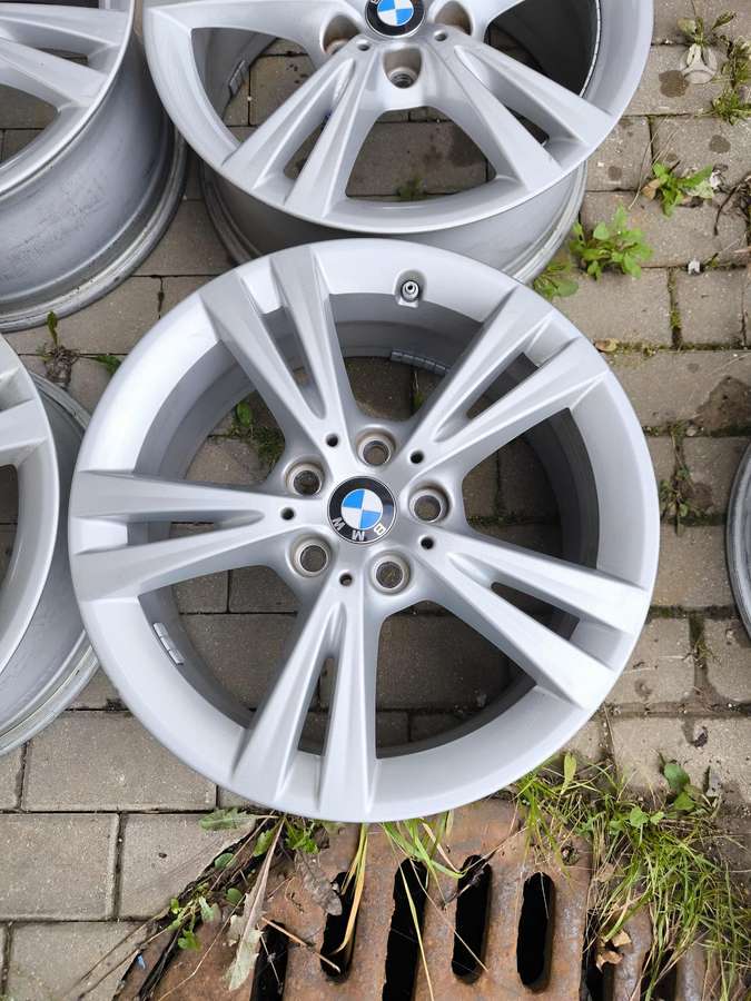 BMW, lengvojo lydinio, R17