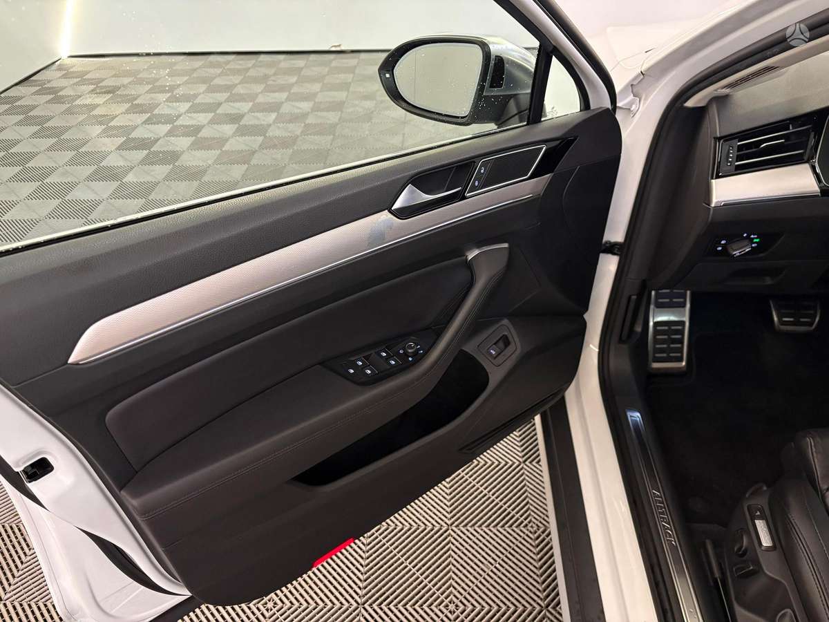 Volkswagen Passat, 2.0 l., Универсал