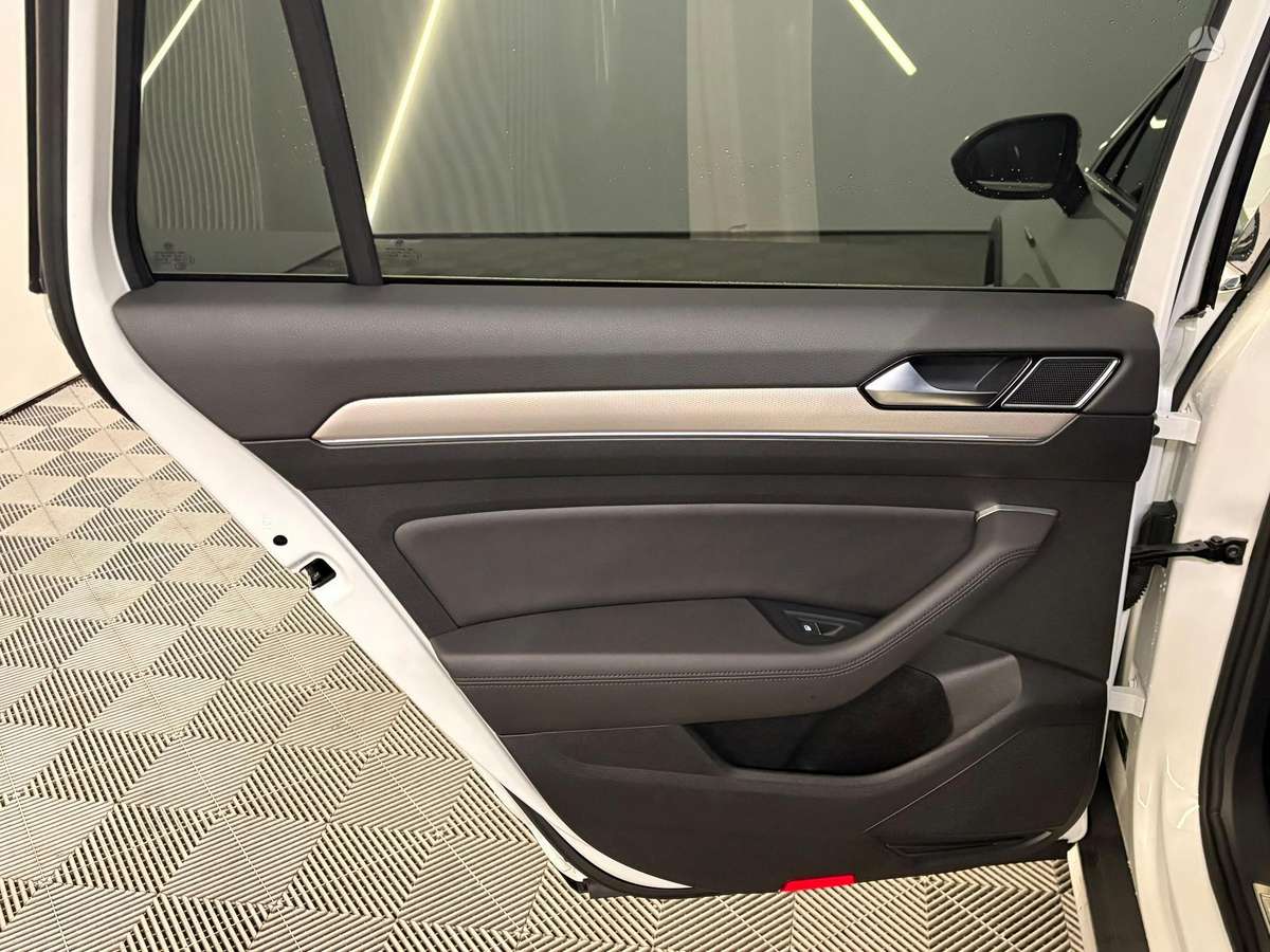 Volkswagen Passat, 2.0 l., Универсал