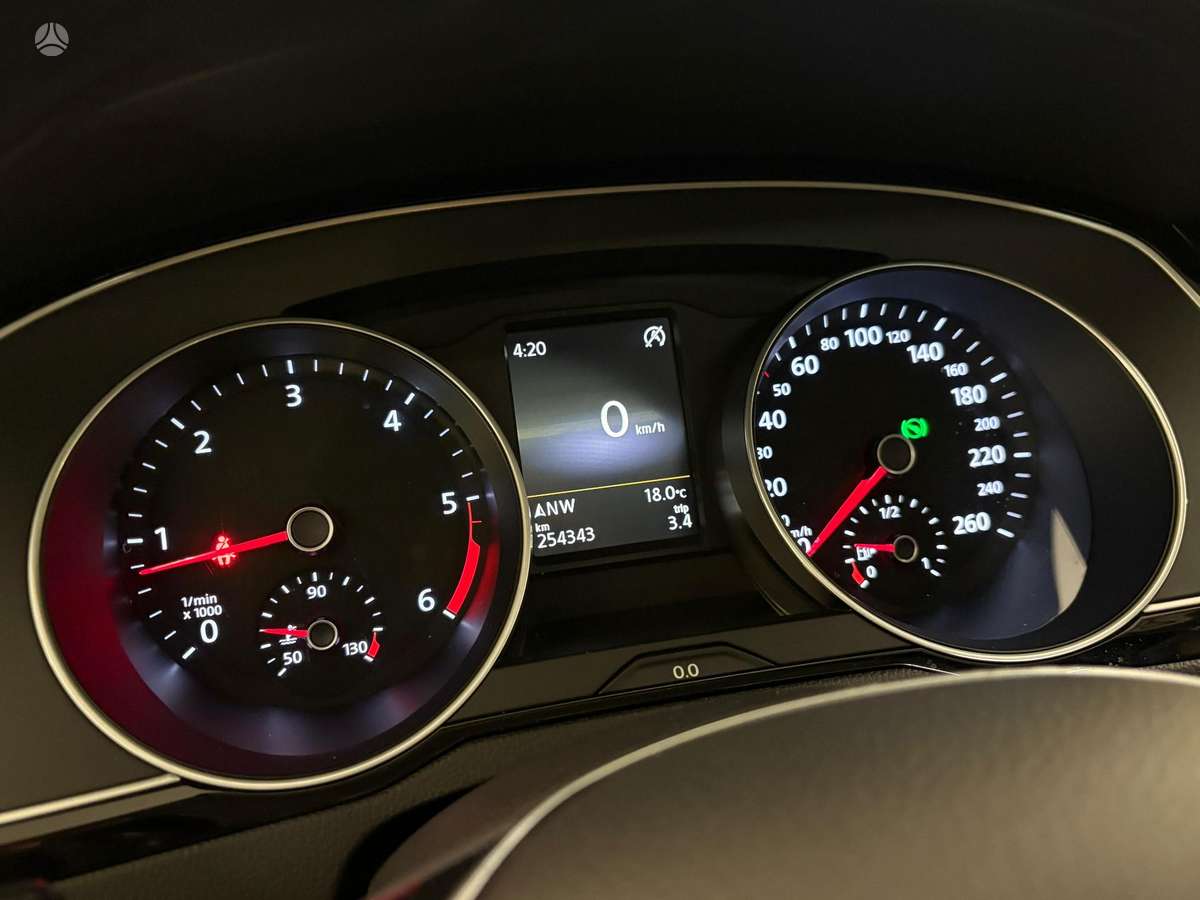 Volkswagen Passat, 2.0 l., Универсал