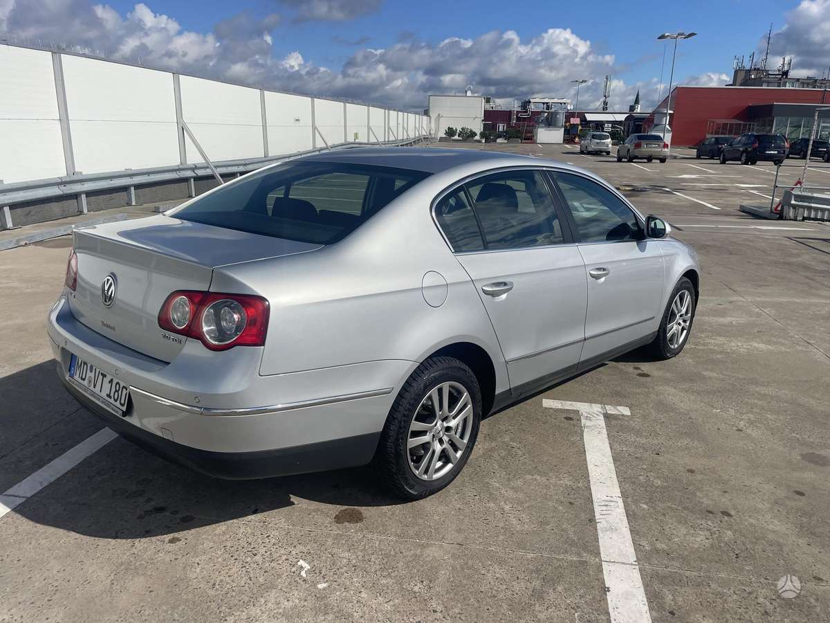 Volkswagen Passat - 5
