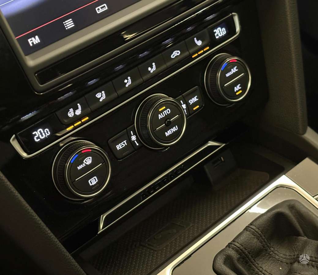 Volkswagen Passat, 2.0 l., Универсал