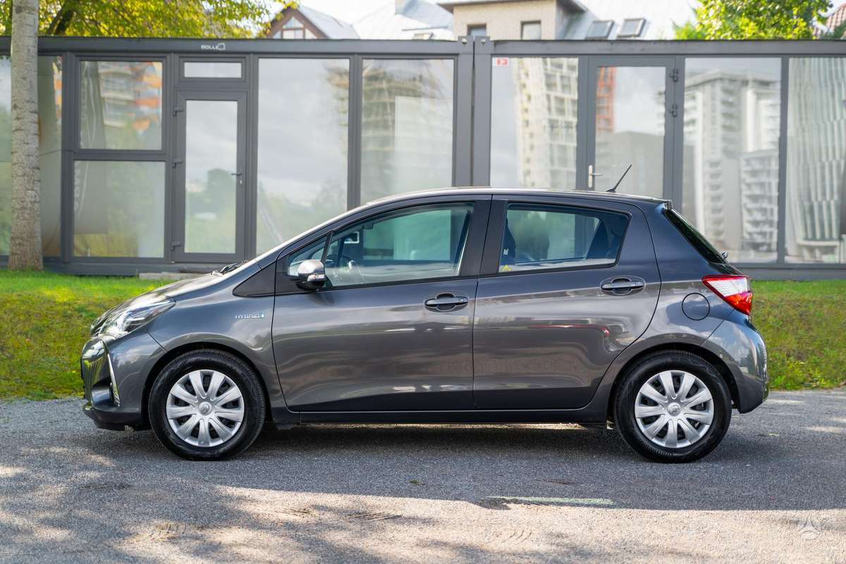 Toyota Yaris - 8