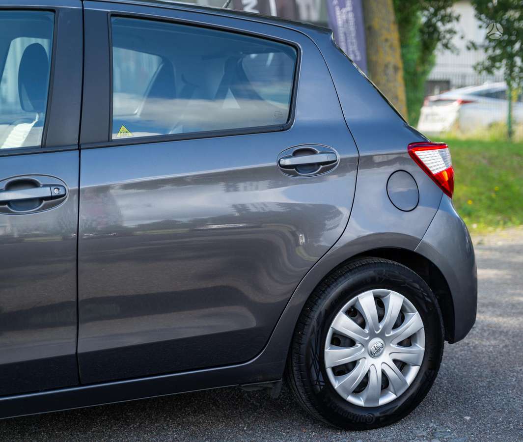 Toyota Yaris - 11