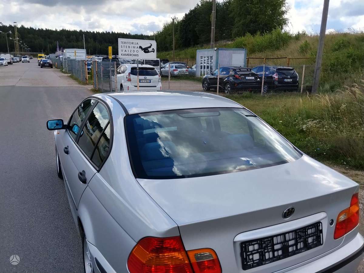 BMW 318, 2.0 l., Седан