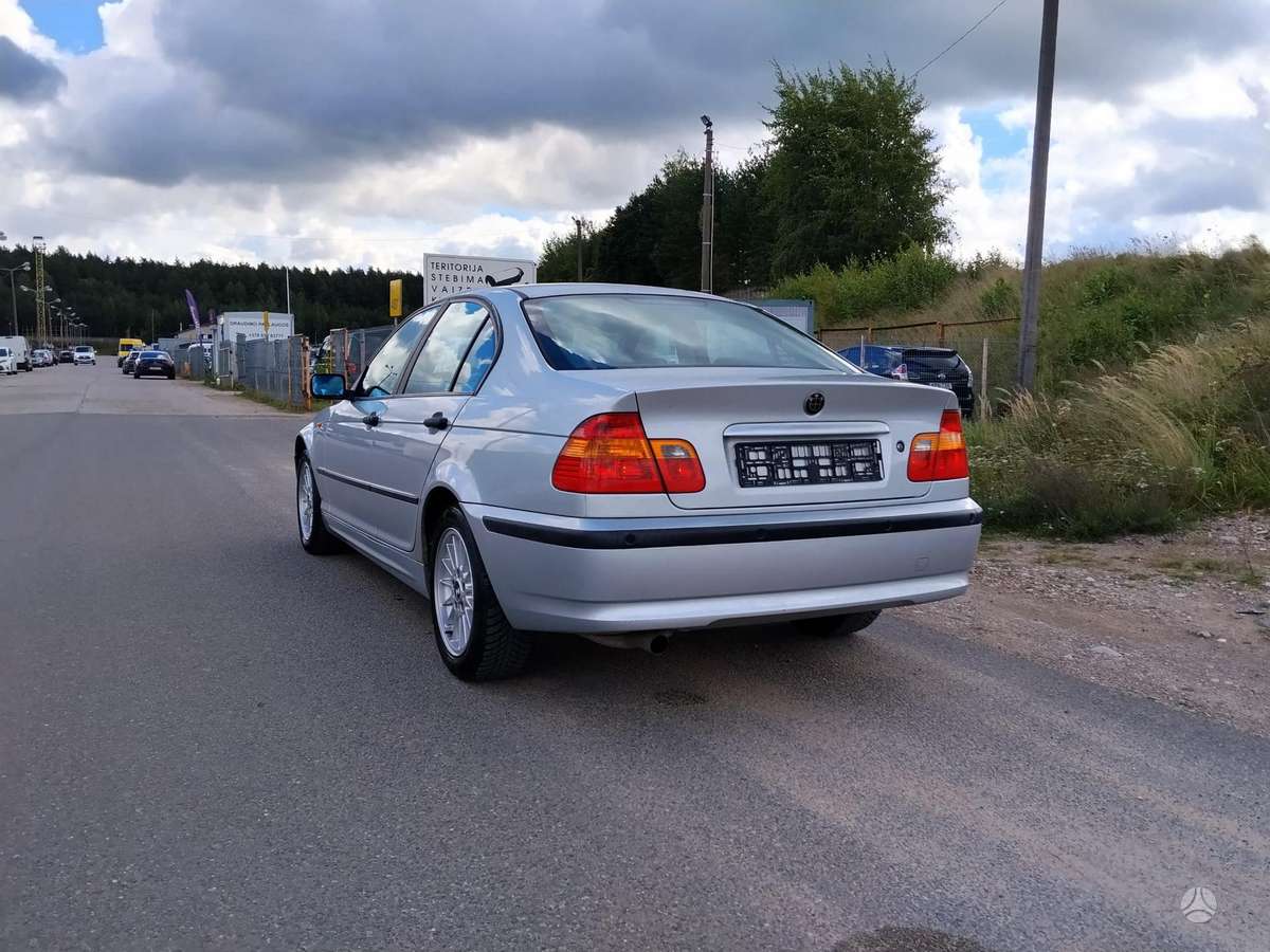 BMW 318, 2.0 l., Седан