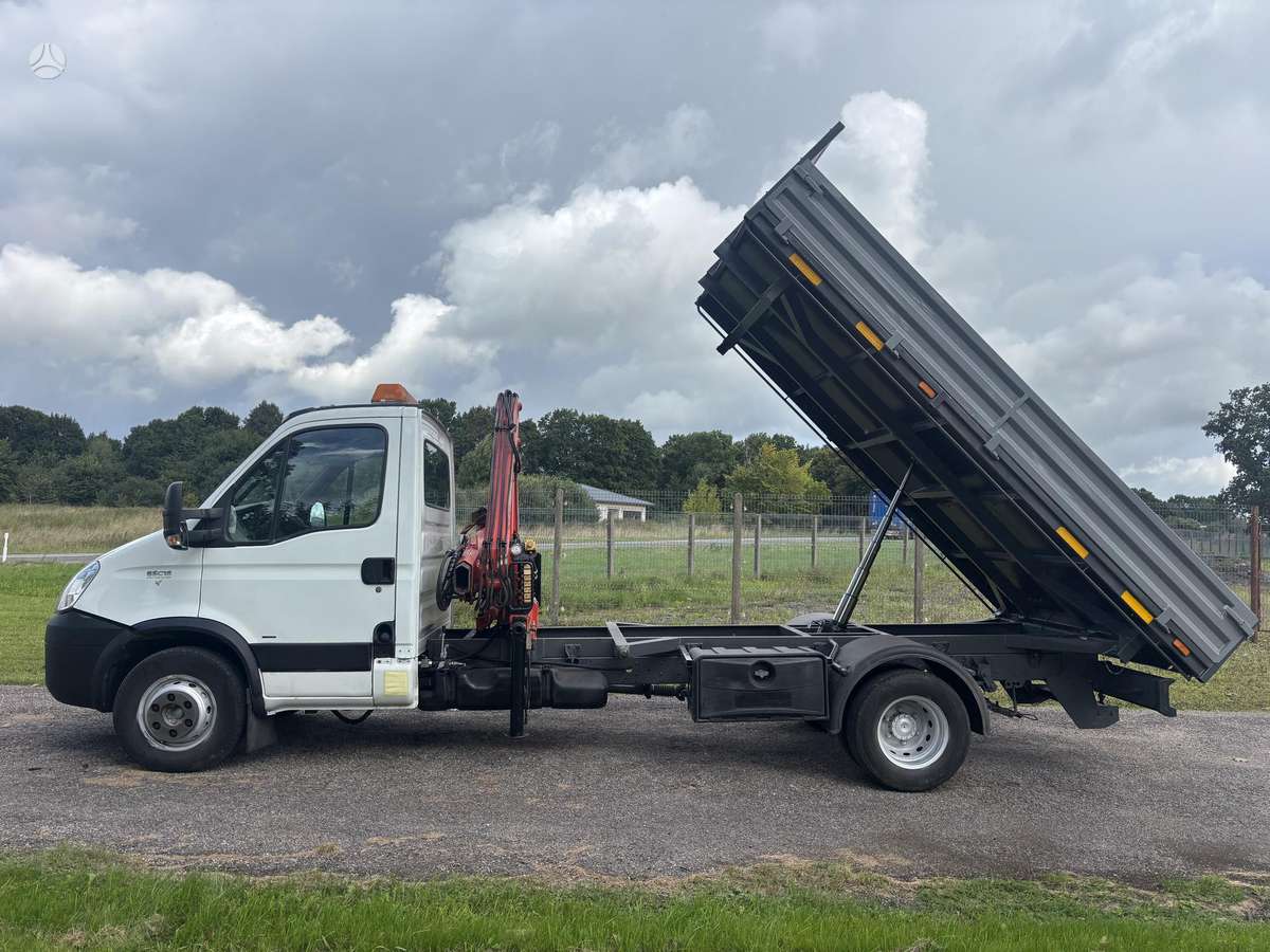 Iveco Daily, savivarčiai su kranu