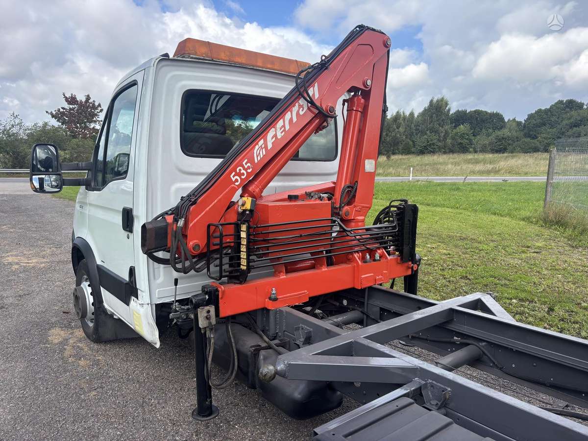 Iveco Daily, savivarčiai su kranu