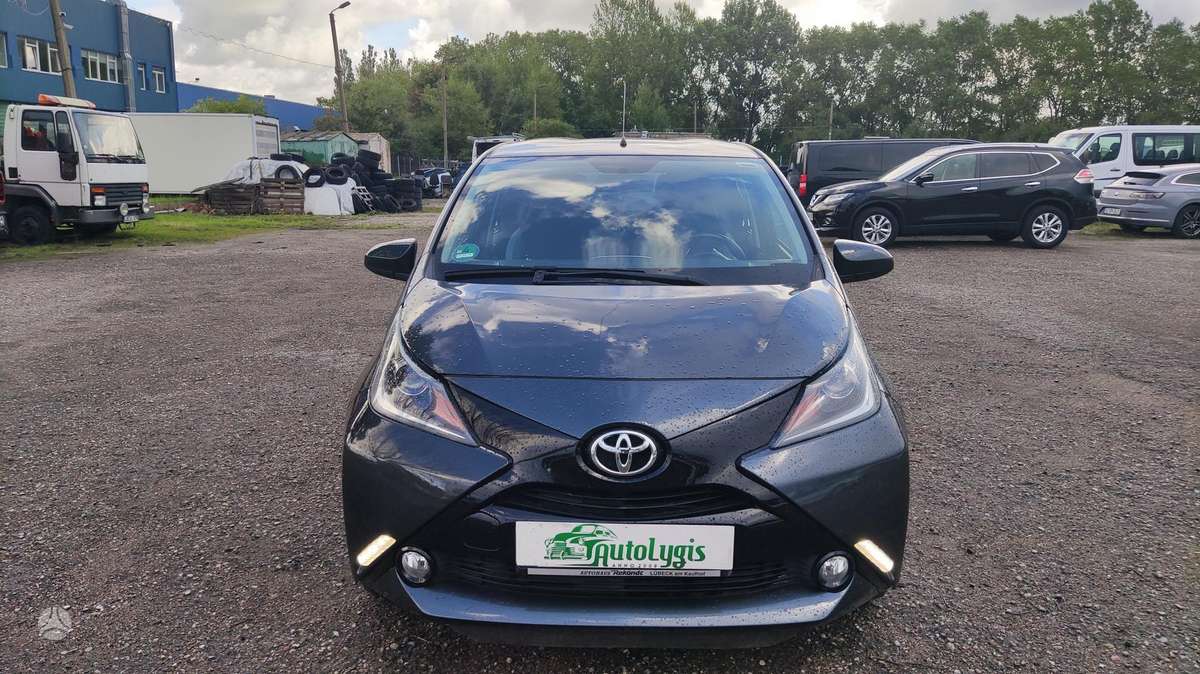 Toyota Aygo, 1.0 l., hatchback