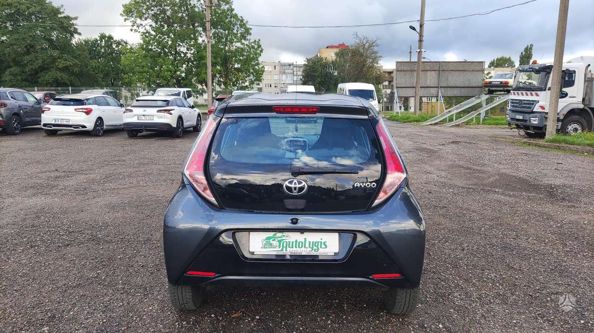 Toyota Aygo, 1.0 l., hatchback