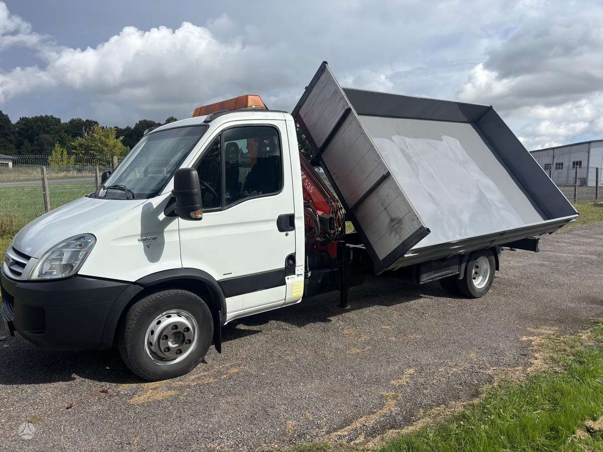 Iveco Daily, savivarčiai su kranu