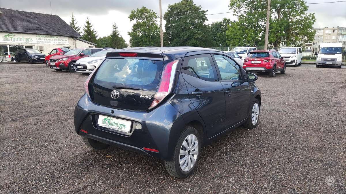 Toyota Aygo, 1.0 l., hatchback