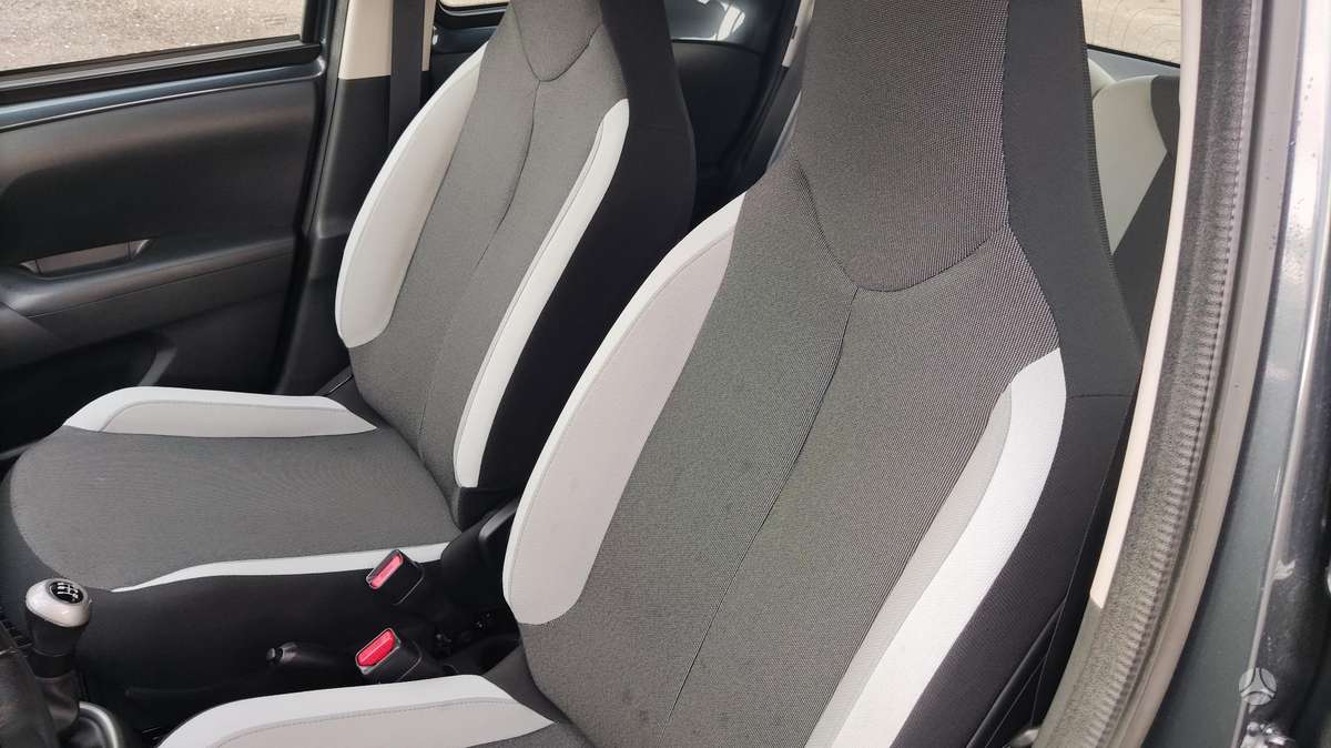 Toyota Aygo, 1.0 l., hatchback