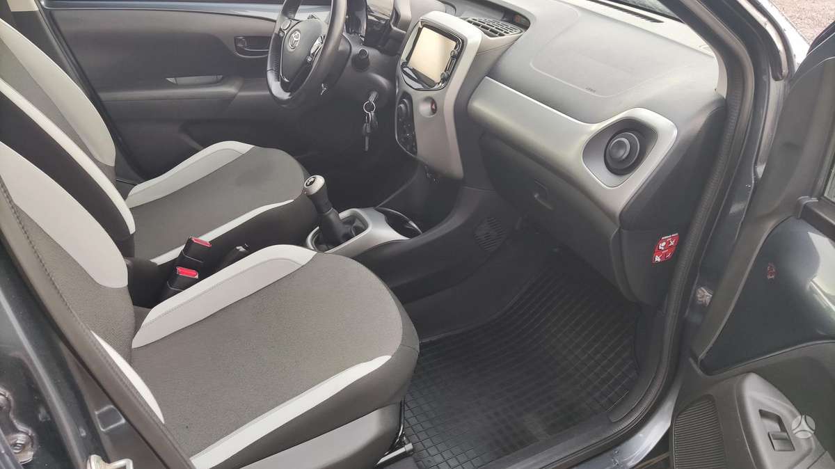 Toyota Aygo, 1.0 l., hatchback