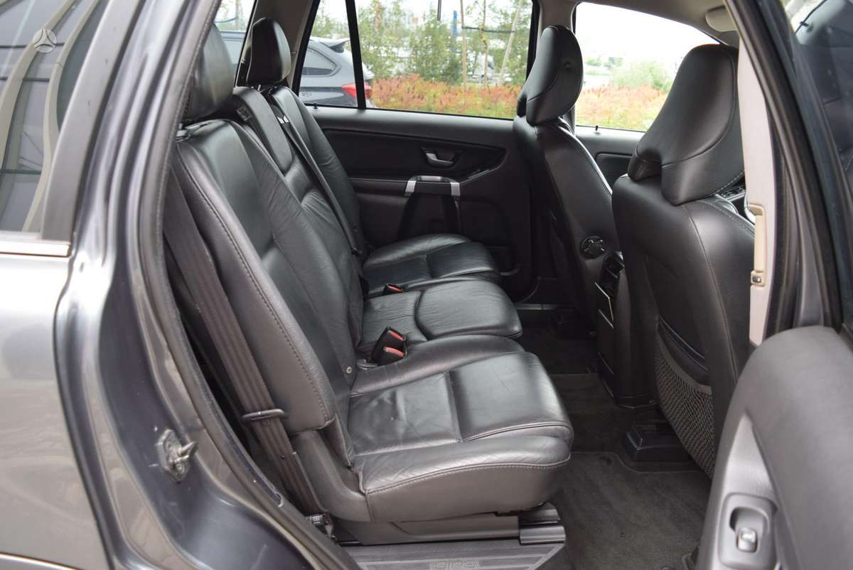 Volvo XC90 - 9
