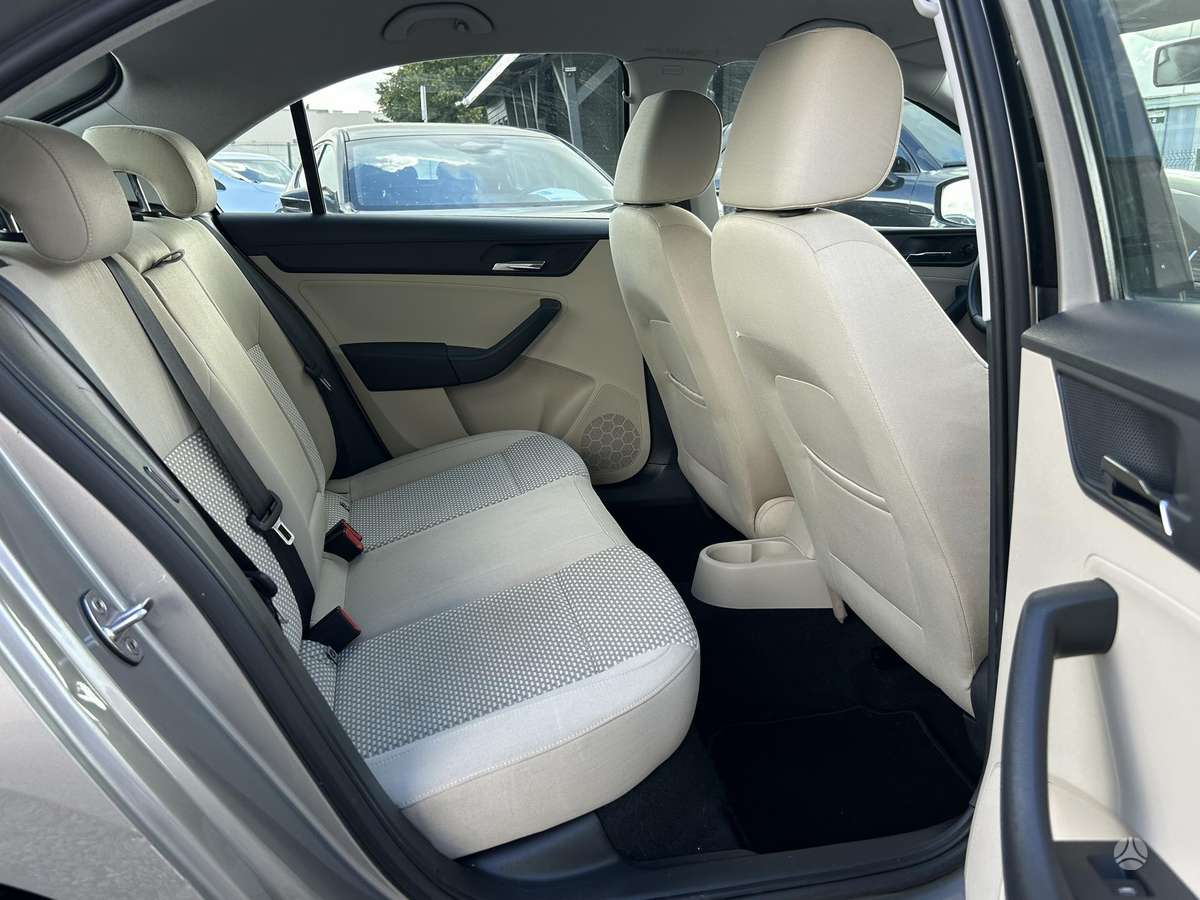 SEAT Toledo - 8