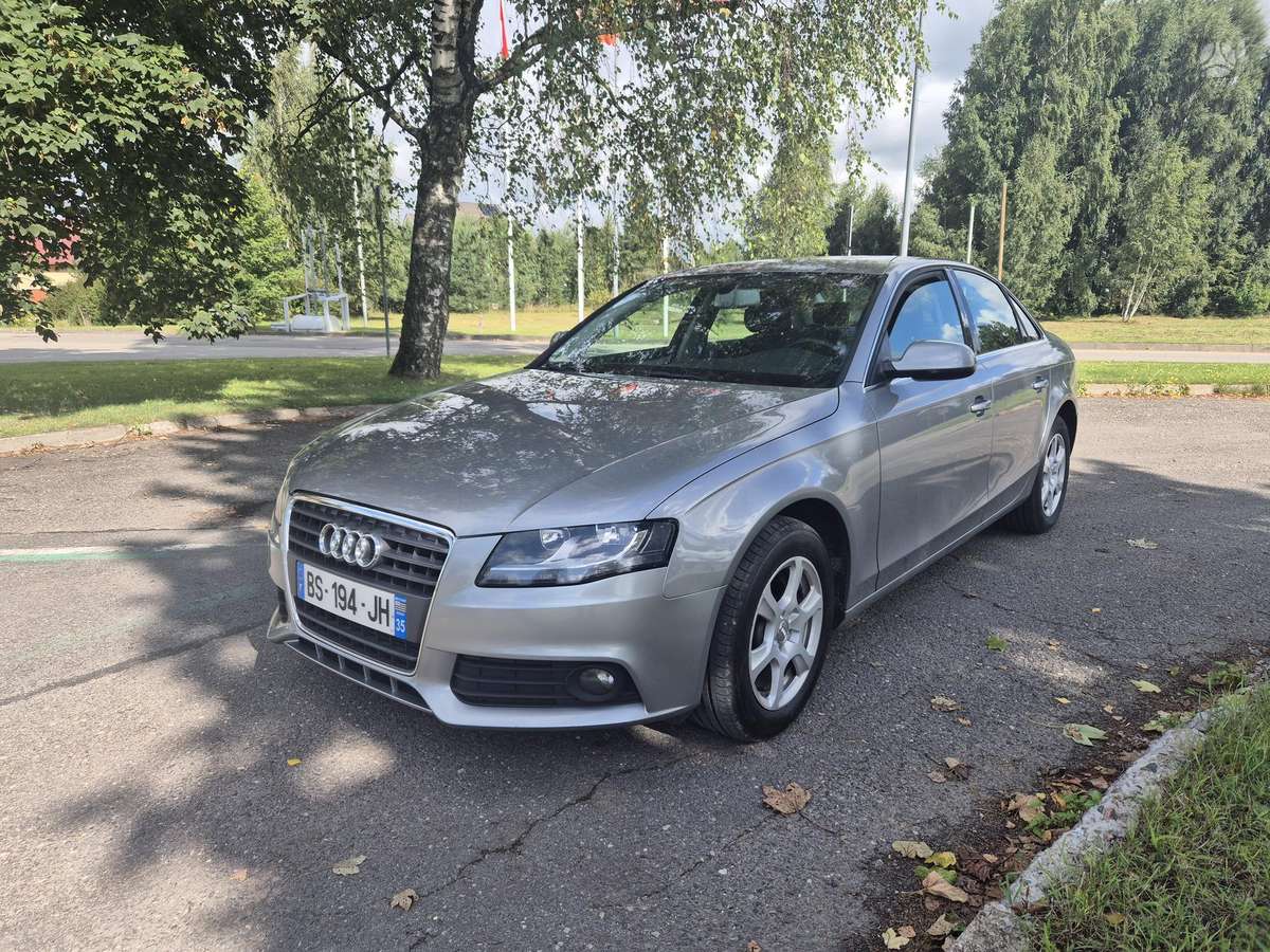 Audi A4, 2.0 l., Седан