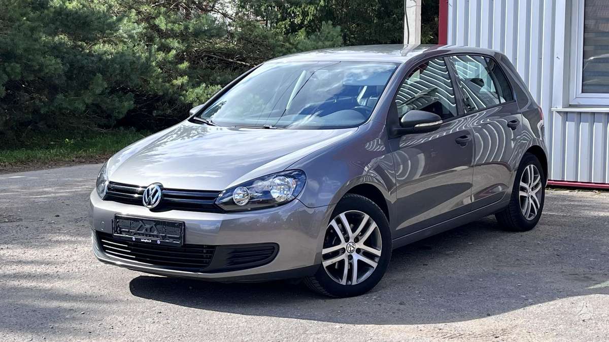 Volkswagen Golf - 2