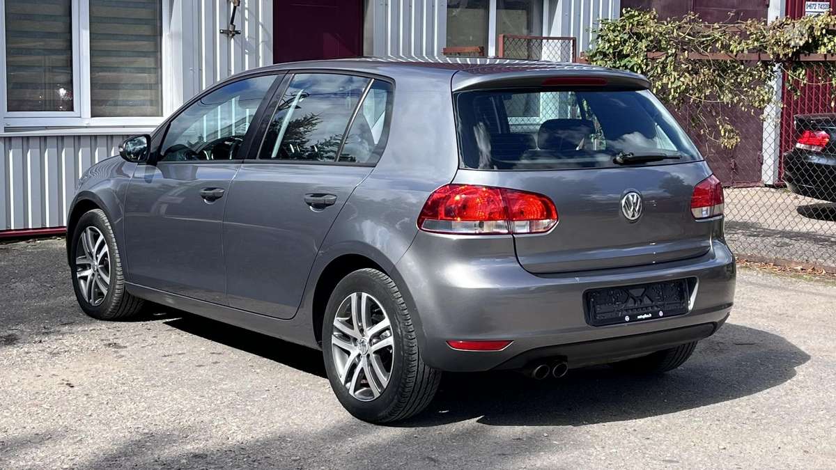 Volkswagen Golf - 4
