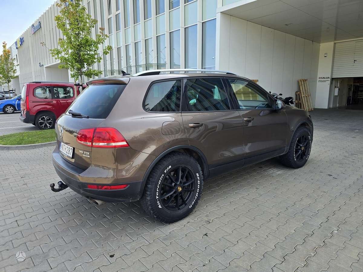 Volkswagen Touareg - 4