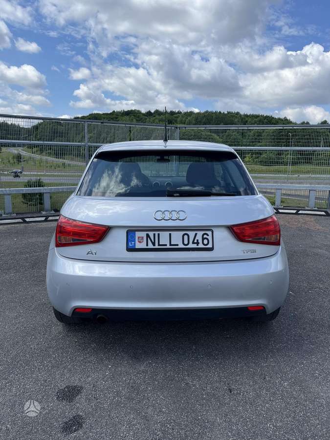 Audi A1, 1.2 l., hatchback