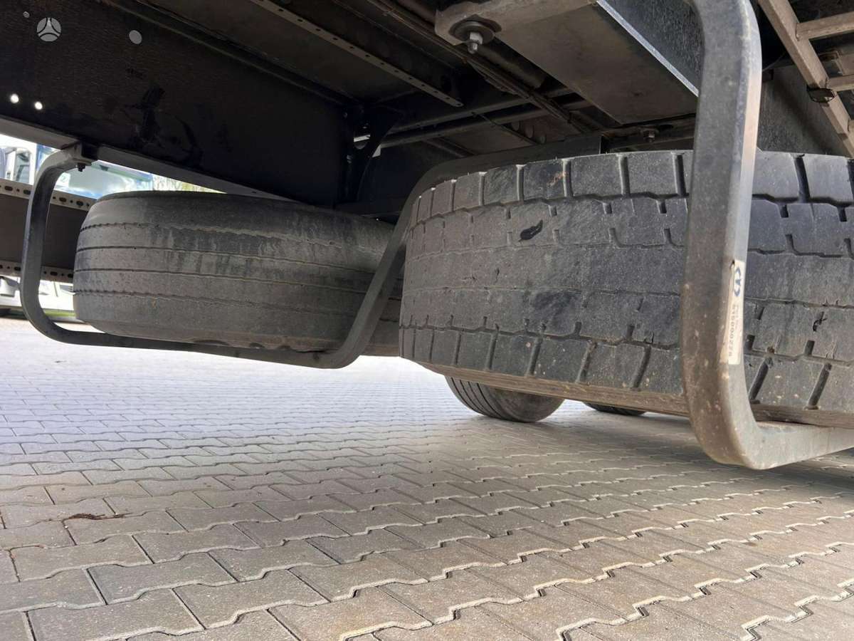 Krone SDP Lifting axle, пологовые / тентовые
