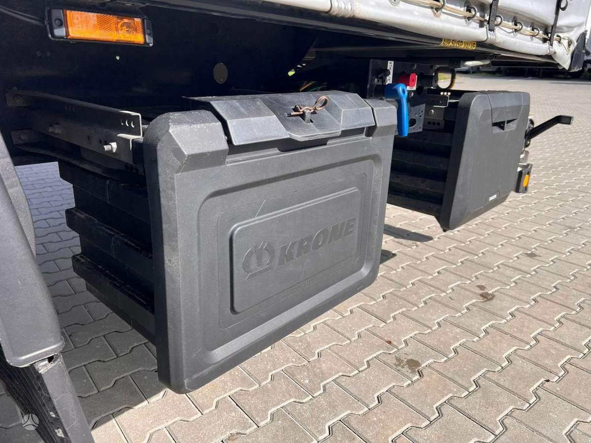 Krone SDP Lifting axle, пологовые / тентовые