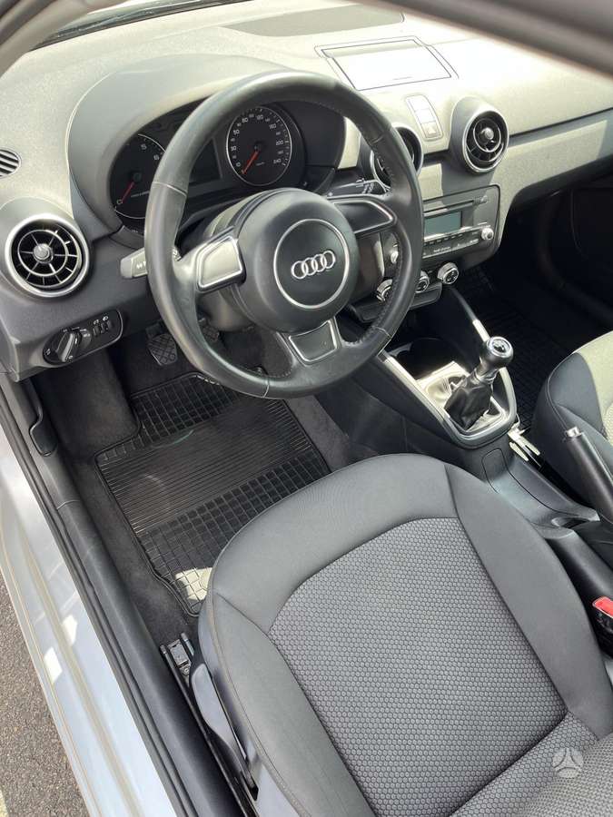 Audi A1, 1.2 l., hatchback