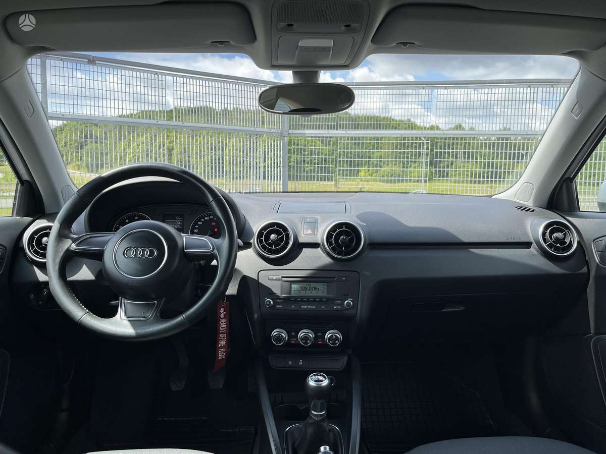 Audi A1, 1.2 l., hatchback