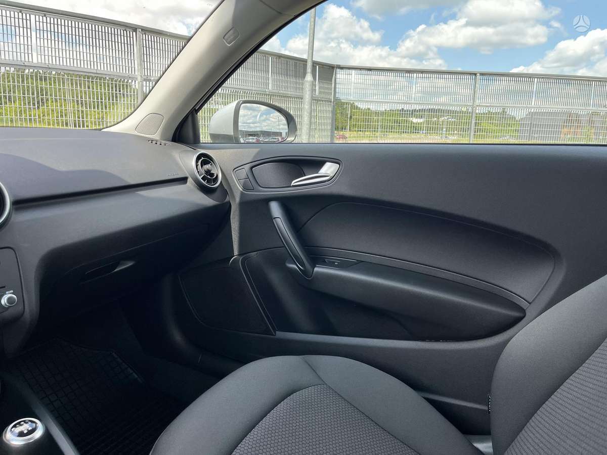 Audi A1, 1.2 l., Хэтчбек