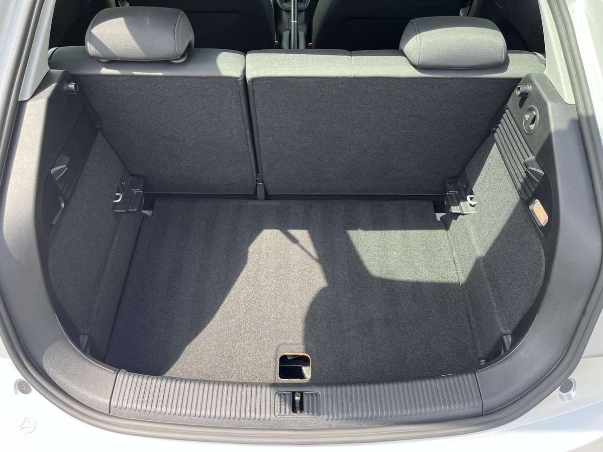 Audi A1, 1.2 l., hatchback