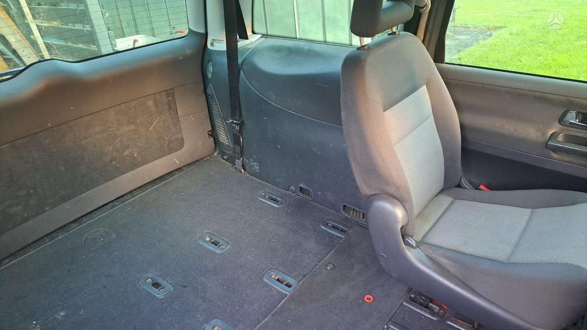 SEAT Alhambra - 10