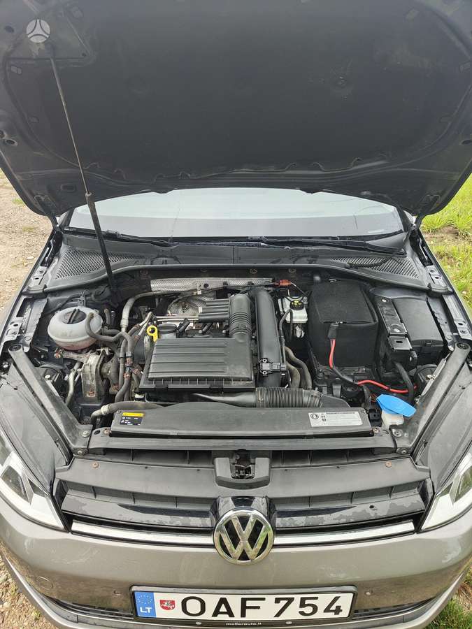Volkswagen Golf, 1.2 l., Хэтчбек