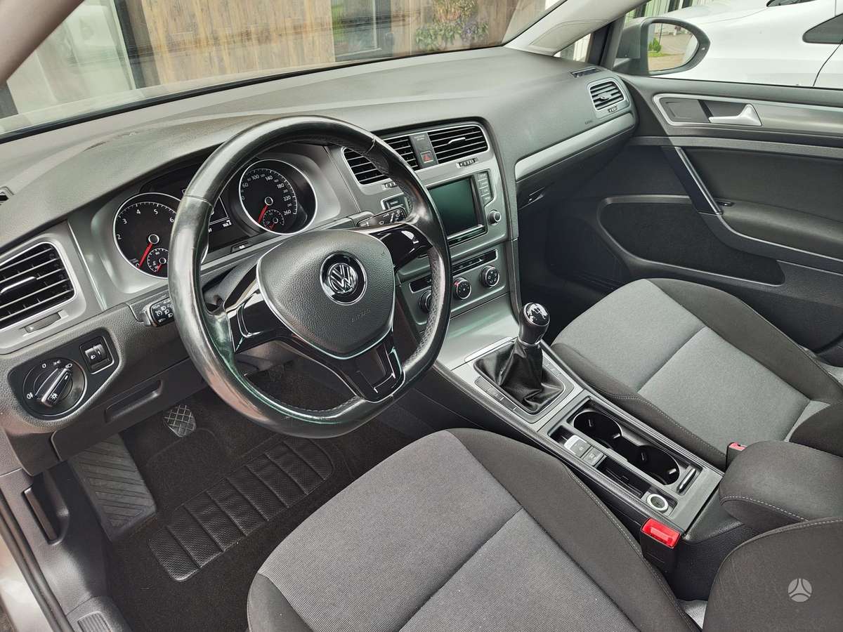 Volkswagen Golf, 1.2 l., Хэтчбек
