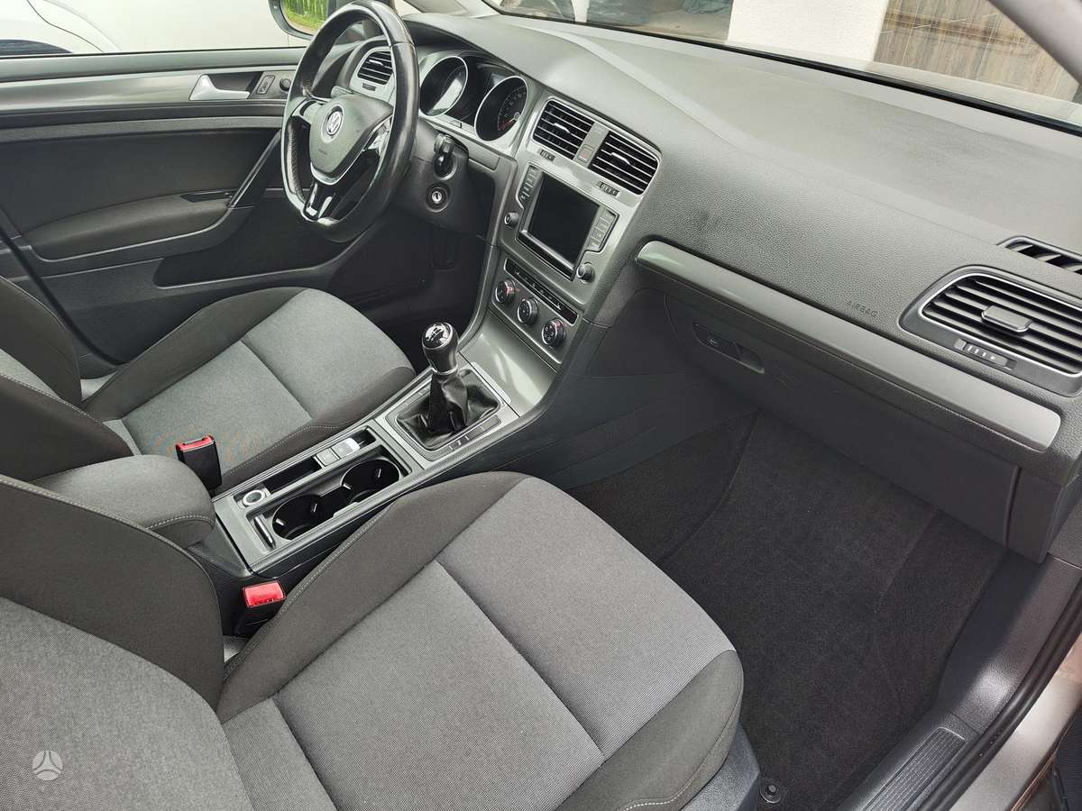 Volkswagen Golf, 1.2 l., Хэтчбек