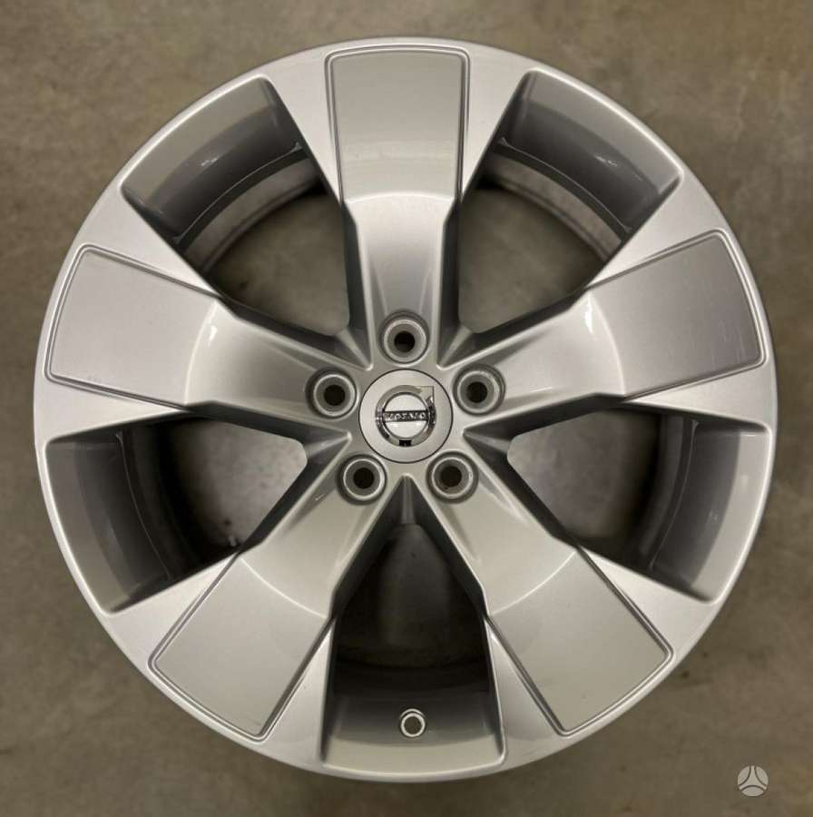 Volvo, light alloy, R18
