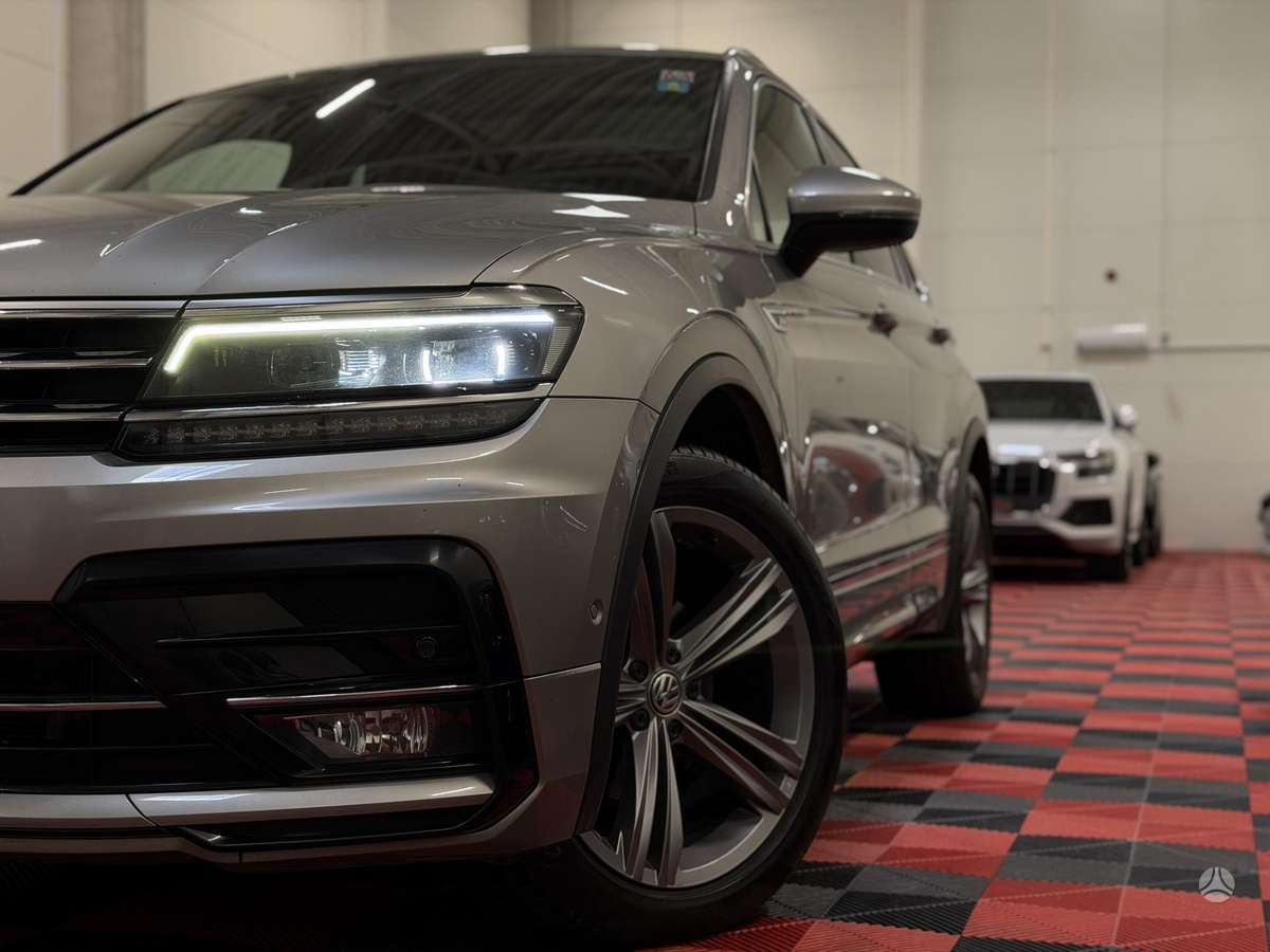 Volkswagen Tiguan - 8