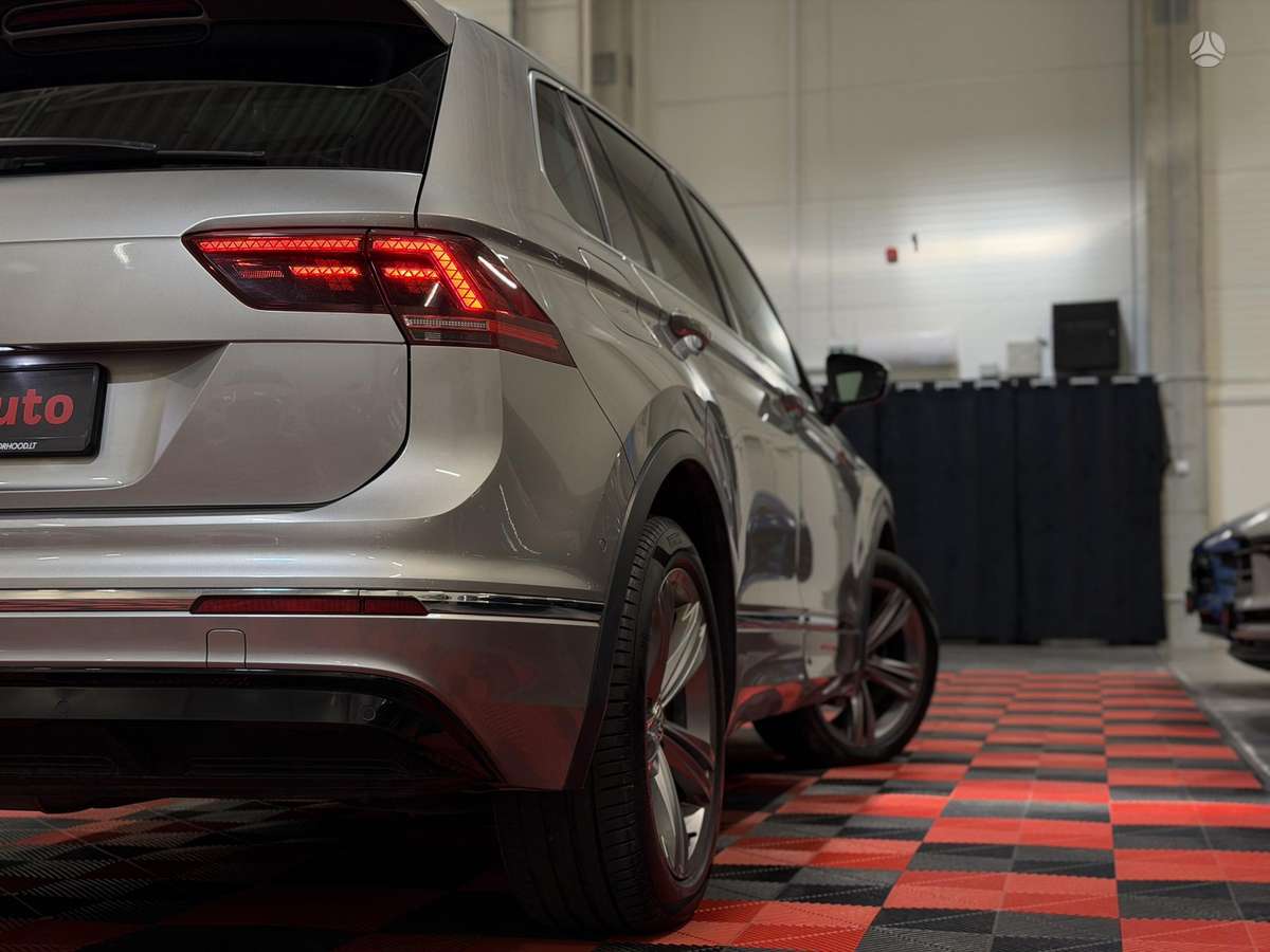 Volkswagen Tiguan - 9
