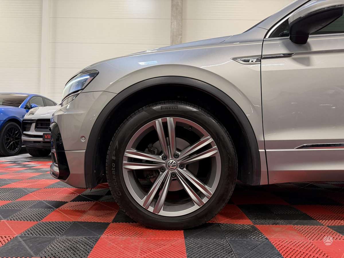 Volkswagen Tiguan - 10