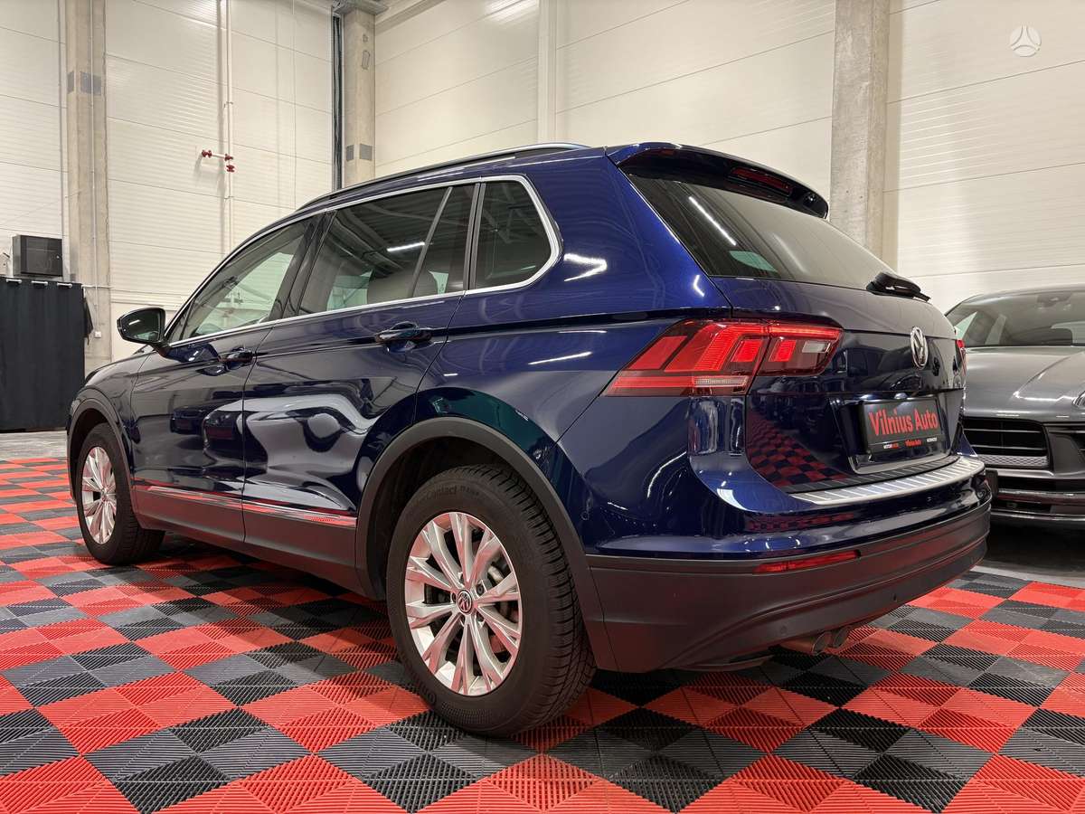 Volkswagen Tiguan - 6
