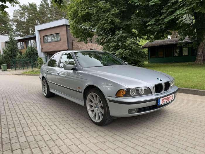 BMW 520, 2.0 l., Седан