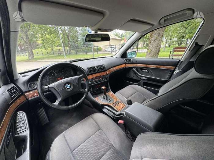 BMW 520, 2.0 l., Седан
