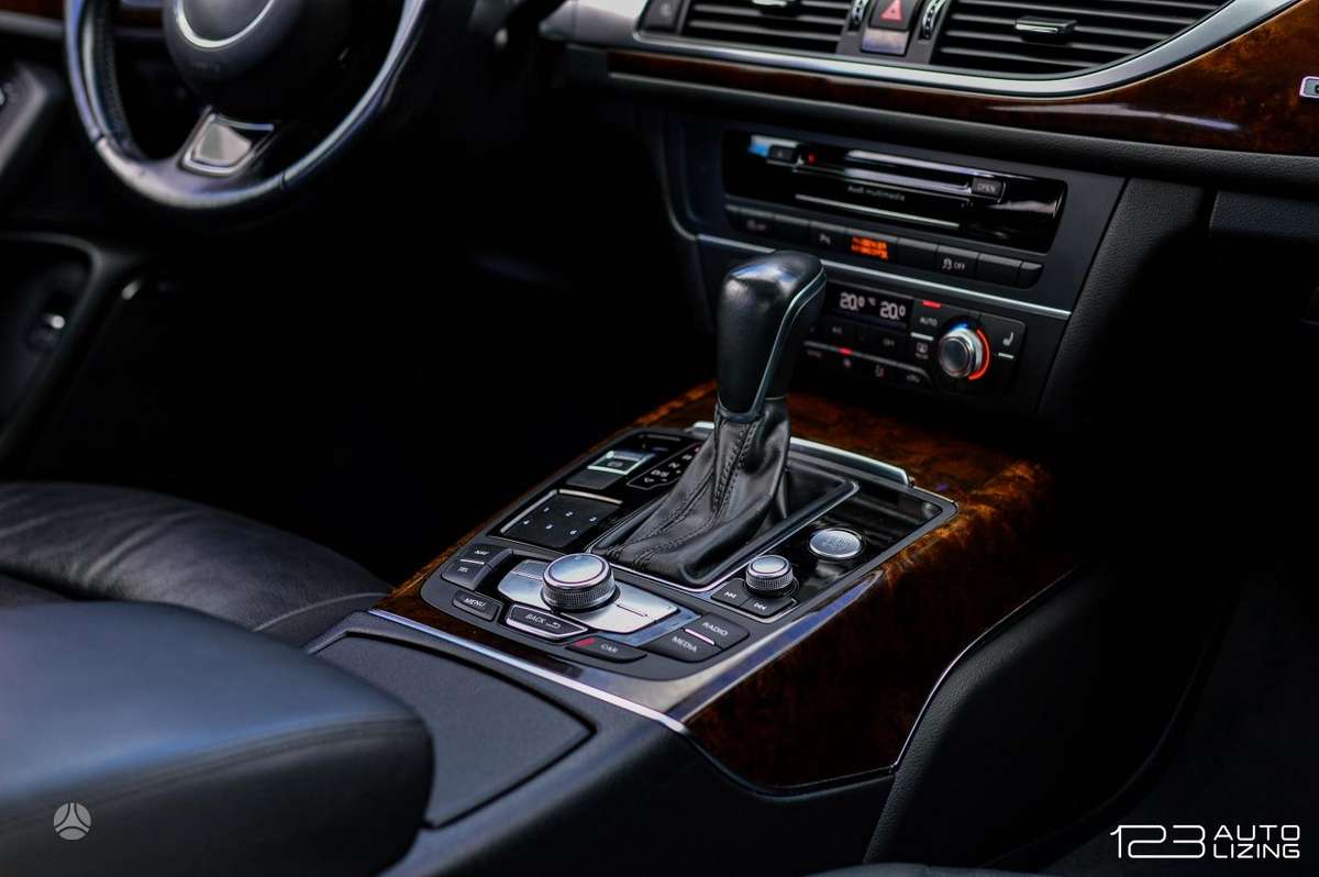 Audi A6, 2.0 l., saloon / sedan